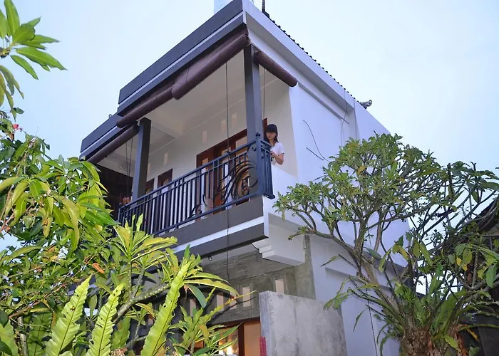 Shreya Guest House